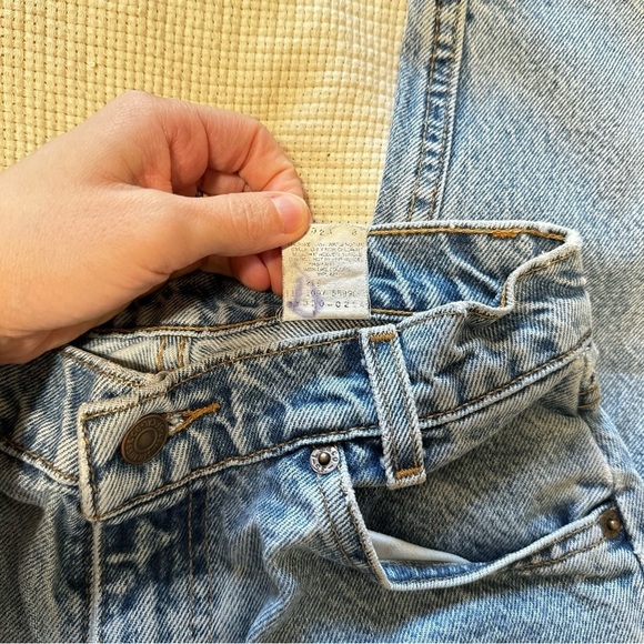 Vintage Orange Tab Levi’s Light Wash Tapered Leg High Rise 24 inch Waist - Picture 7 of 11